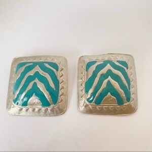 Vintage Clip On Fashion Earrings. Silver/Green with Silver Tone Black